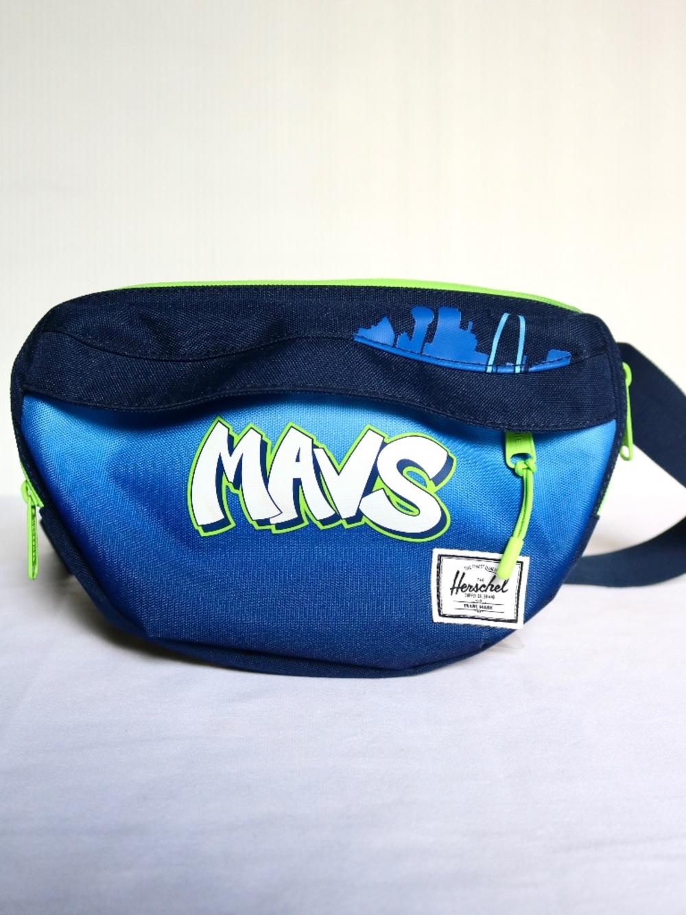 Herschel NBA Dallas Mavericks City Edition Fanny Hip Pack Basketball Travel Blue